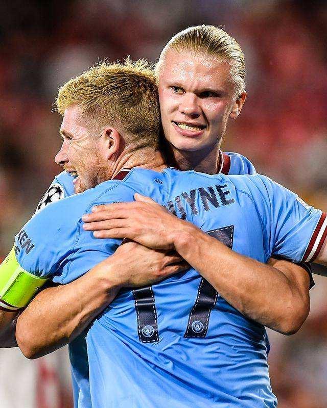 斯帅：为什么换下伊尔迪兹？我换上的是转会费5000万的奥蓬达（斯帅解释换下伊尔迪兹：让5000万欧的奥蓬达登场）