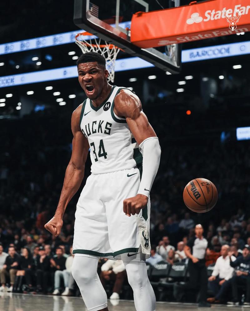 凯恩远射进球飞行速度达到128km／h，为本赛季德甲最快进球（凯恩远射时速128公里，创本赛季德甲最高进球时速）