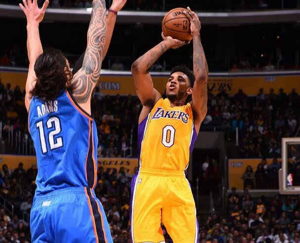 替补登场已尽力！布莱克16中6得到14分11篮板4助攻（替补上阵竭尽全力：布莱克14分11板4助，16投6中）