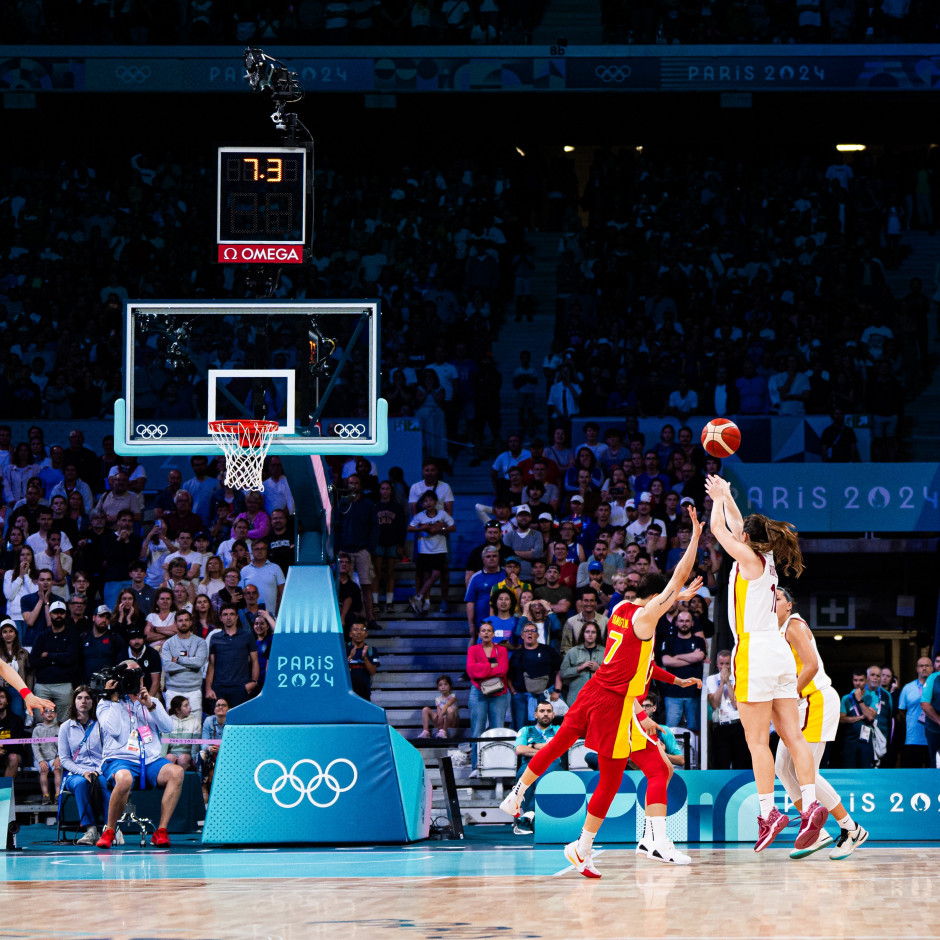 太阳报：雷德克纳普价值500万英镑的住宅遭遇入室盗窃（太阳报：窃贼闯入雷德克纳普估值500万英镑的豪宅）