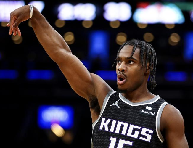 2025年成都混合团体世界杯，中国队卫冕夺冠，日本队以8-2战胜中国香港队，张本美和失一局。（2025成都混合团体世界杯：中国队成功卫冕，日本8-2击败中国香港，张本美和丢一局）