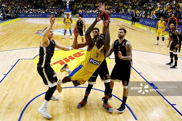 周定洋：这个赛季全队都有成长，每个起伏里大家都没放弃（周定洋：本赛季球队整体进步，起伏之中我们从未放弃）