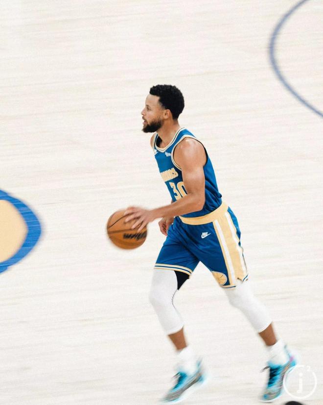 篮球湖人超级替补连续三场得分上双（湖人板凳奇兵三连场得分上双）