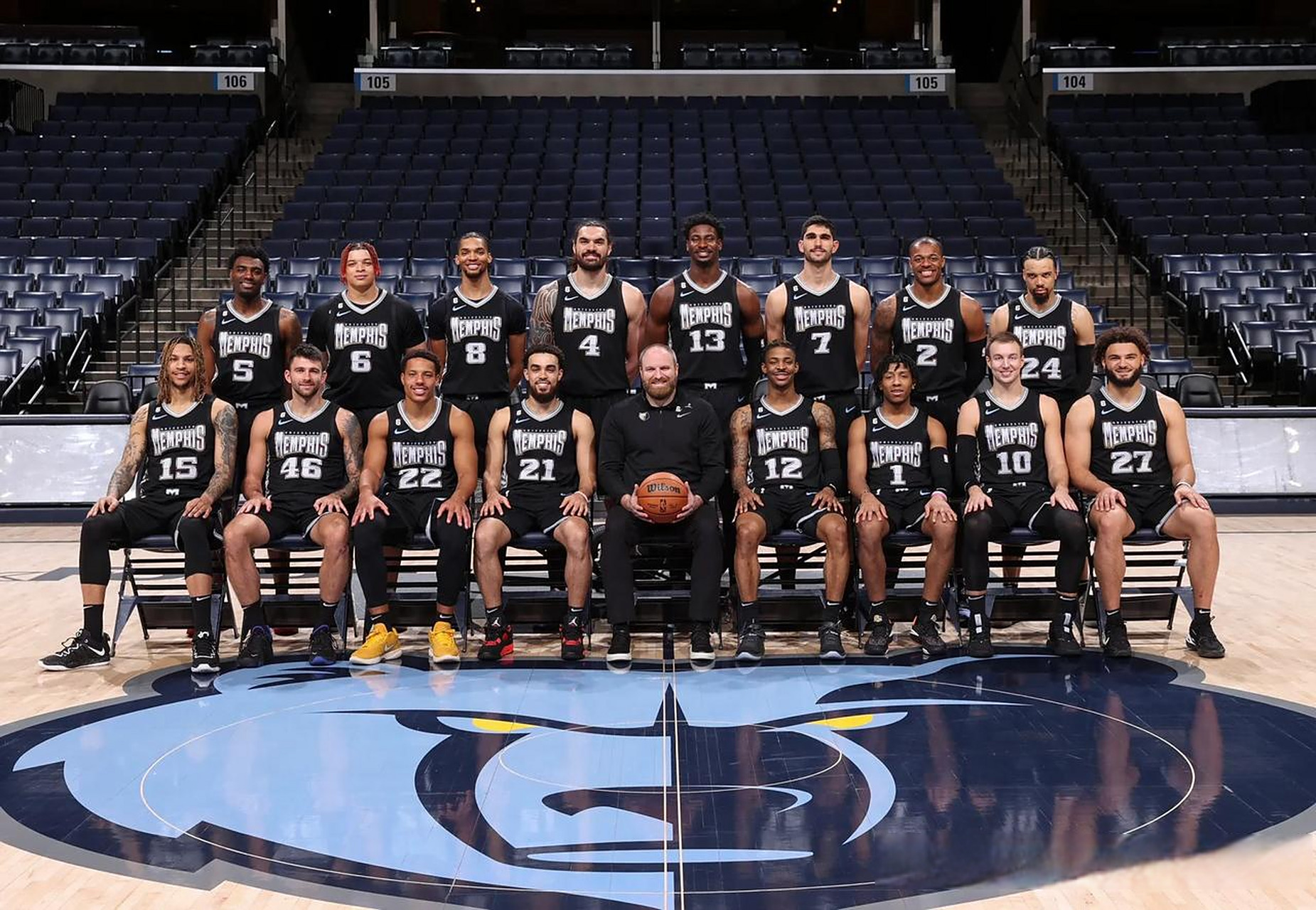 邦马蒂：我小时候踢球常遭歧视，人们说女孩怎么踢起球来了（邦马蒂：童年踢球屡遭偏见，总被质疑“女孩怎么会踢球？”）