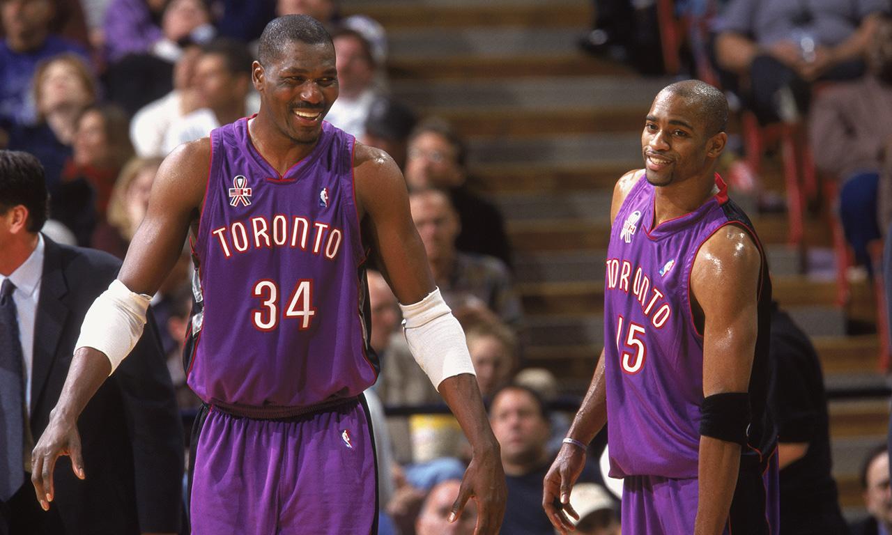 加拉塔萨雷高层炮轰土耳其足协：因遭裁判针对拒绝出席明日仪式（加拉塔萨雷高层怒斥土耳其足协：称遭裁判针对，将缺席明日仪式）